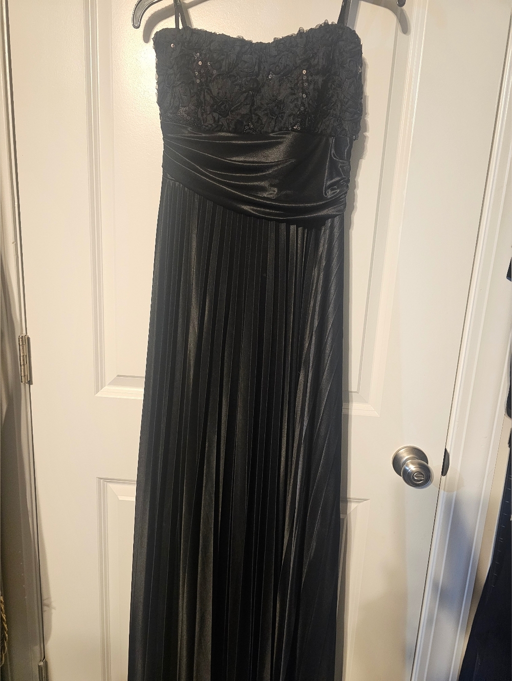 Strapless Black Pleated Evening Gown With 3d Flower. Beautiful Dress! Worn Once!